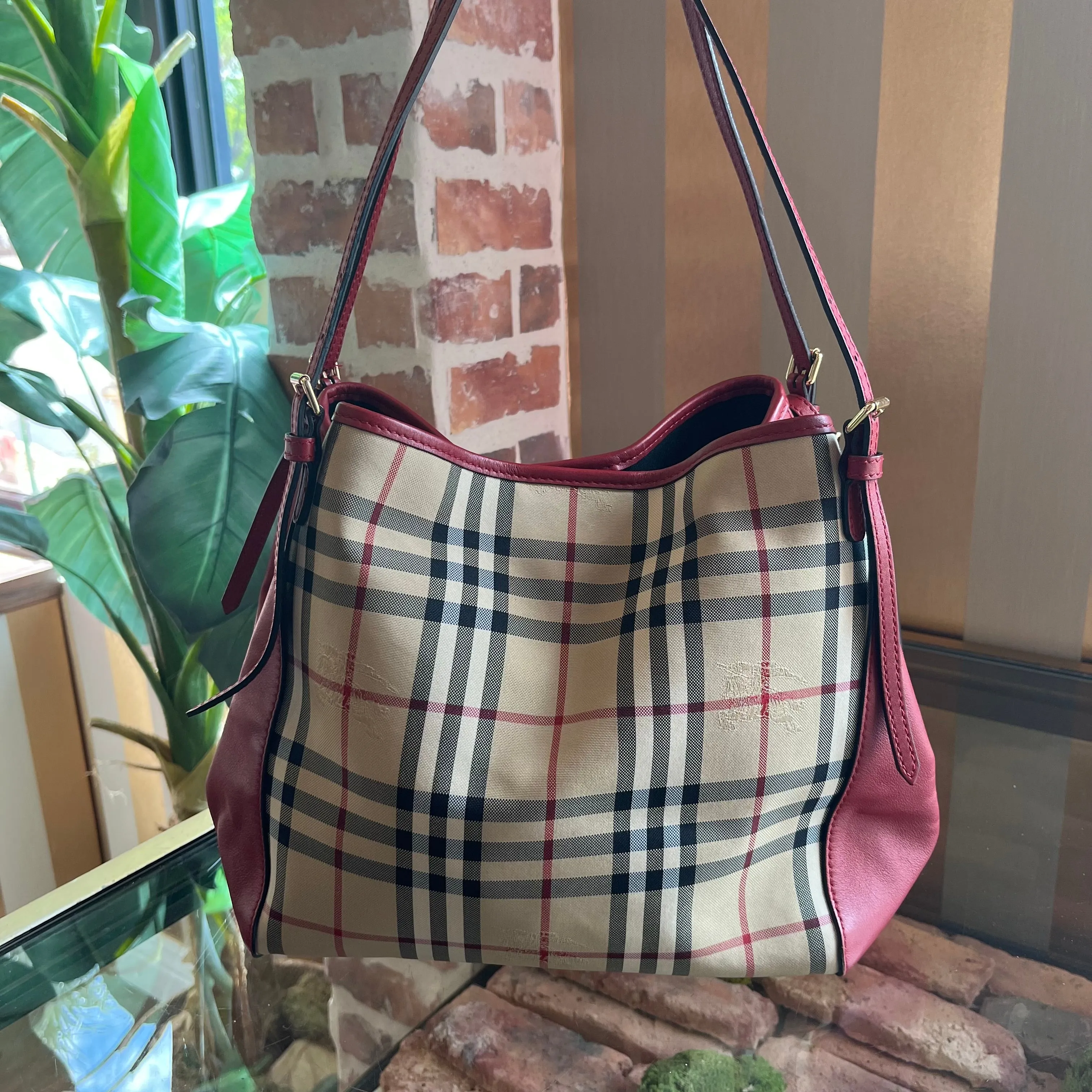 BURBERRY Horseferry Check Small Canterbury Honey Parade Red Tote