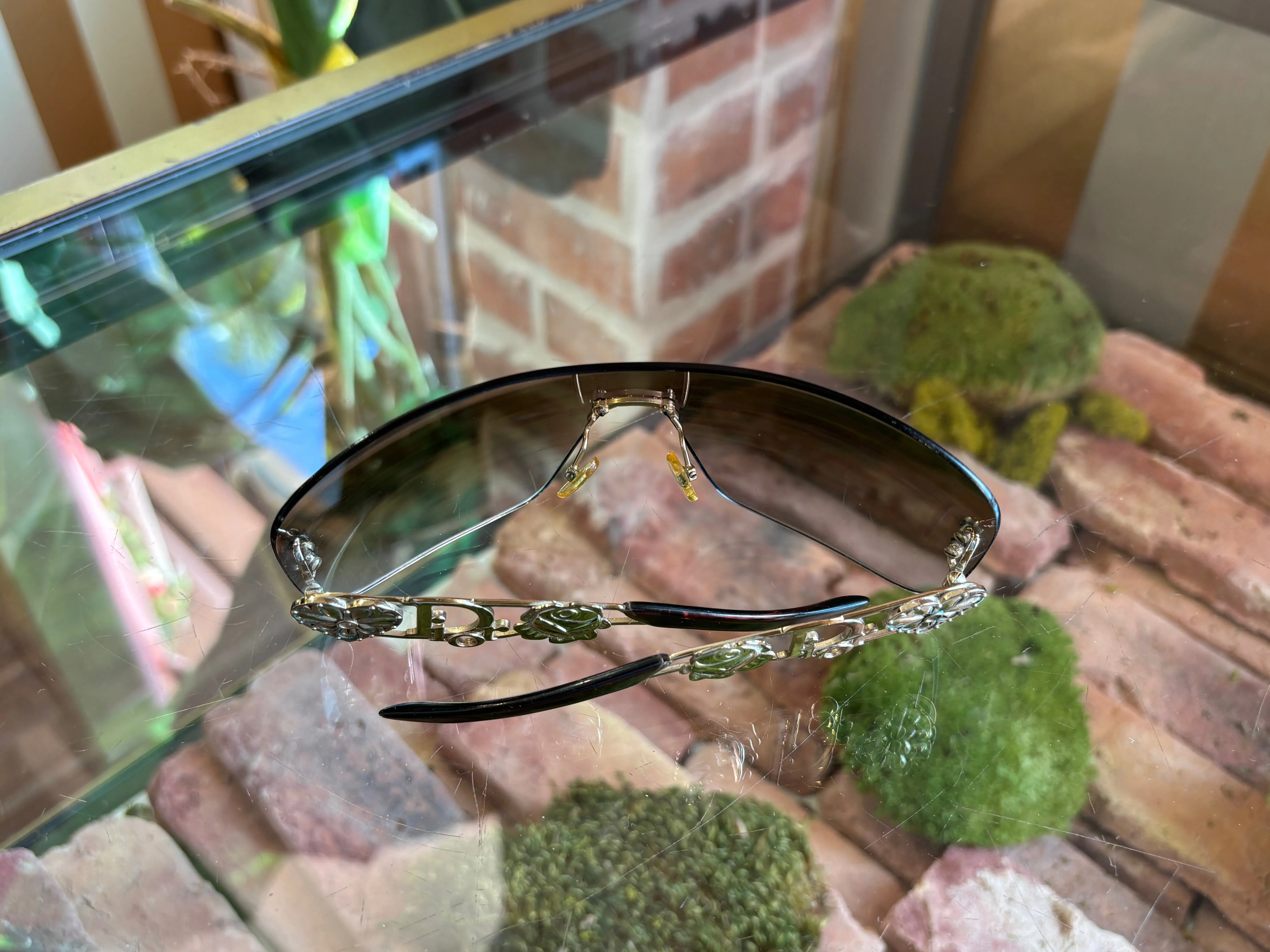 CHRISTIAN DIOR Spuns Shield Sunglasses