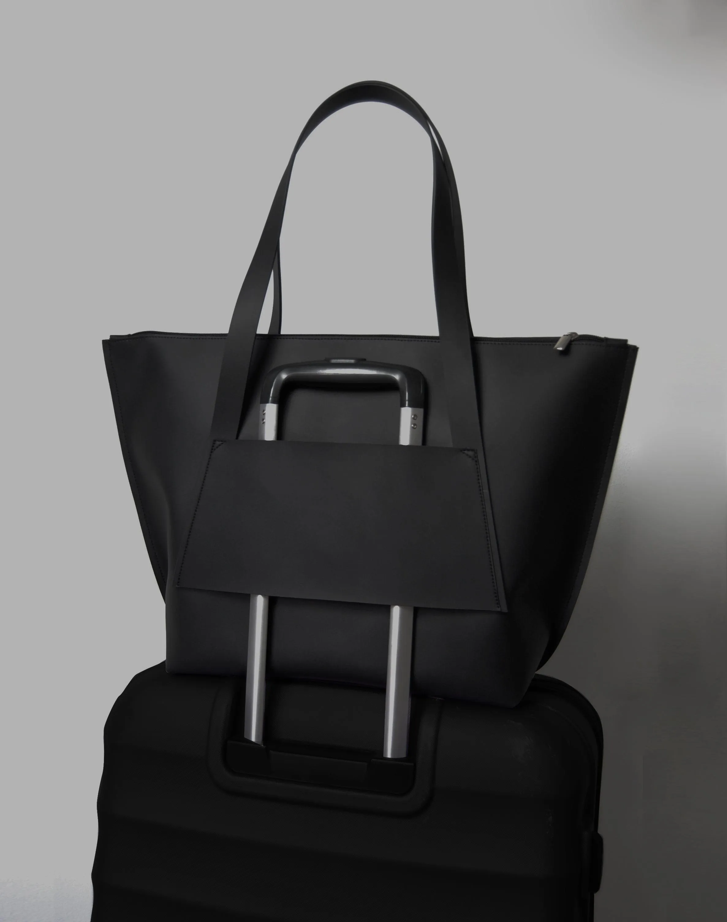City Shopper Vegan Corn Leather Tote Bag | Black