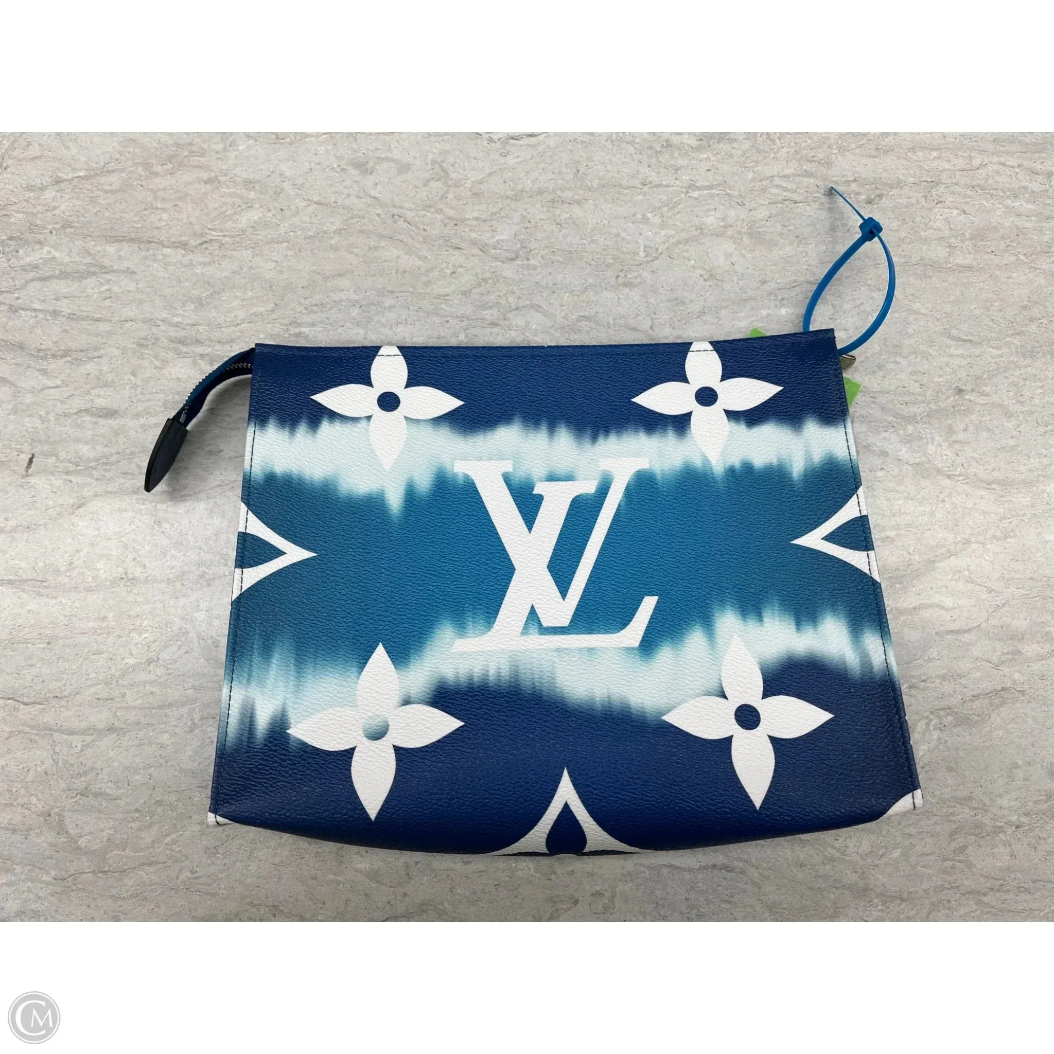 Makeup Bag Luxury Designer By Louis Vuitton, Size: Large