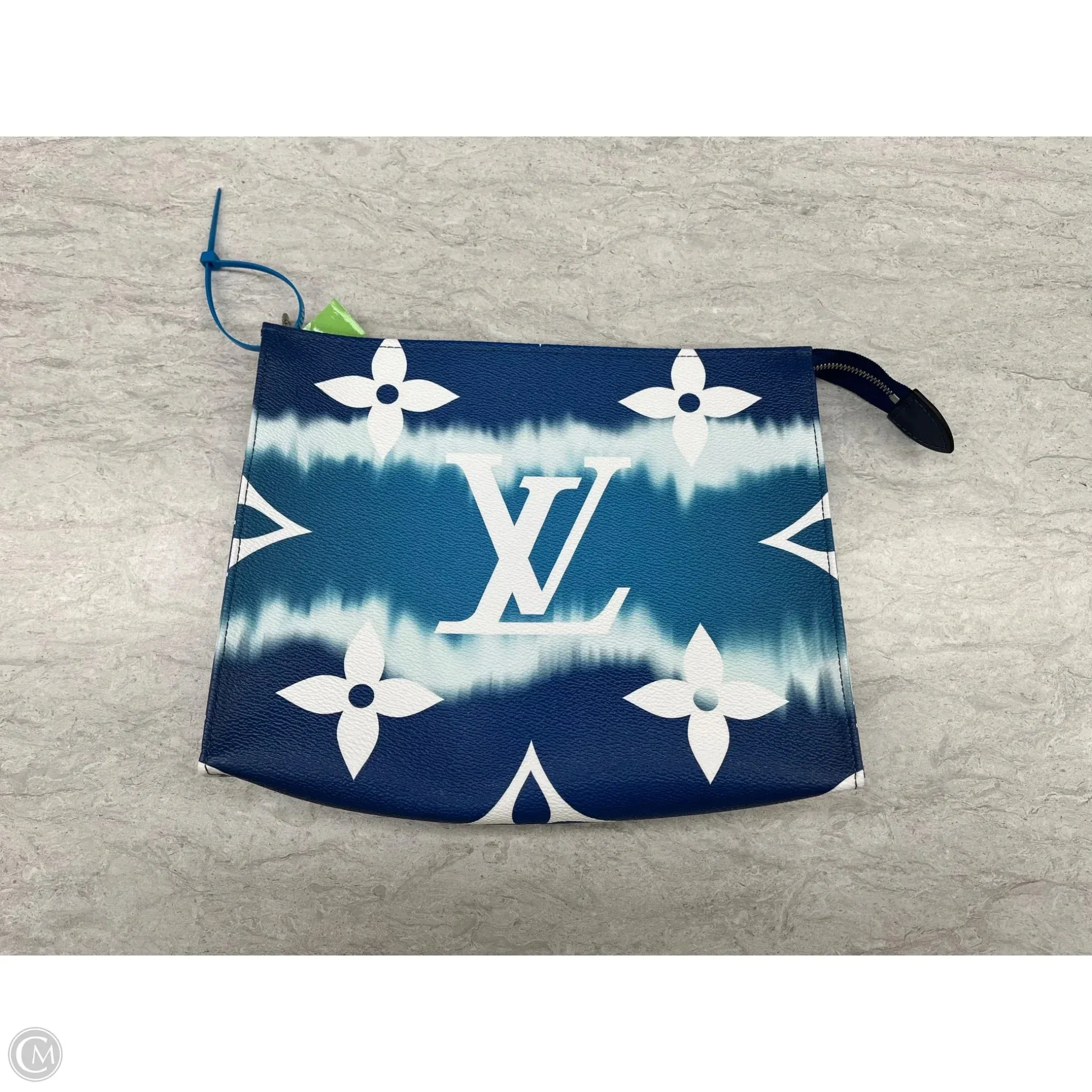 Makeup Bag Luxury Designer By Louis Vuitton, Size: Large